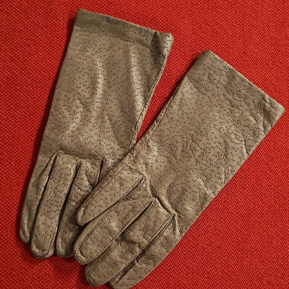 Brown textured suede feel finger driving gloves nylon Small EUC Chic Fashionable